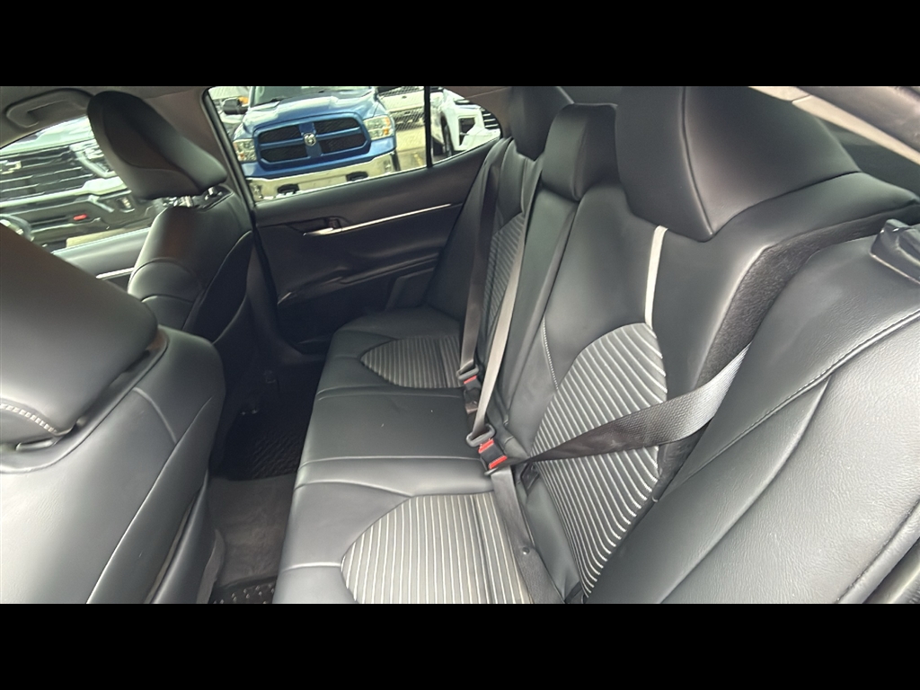 2023 Toyota Camry SE photo 16