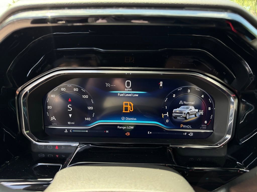2025 Chevrolet Silverado 1500 RST photo 16