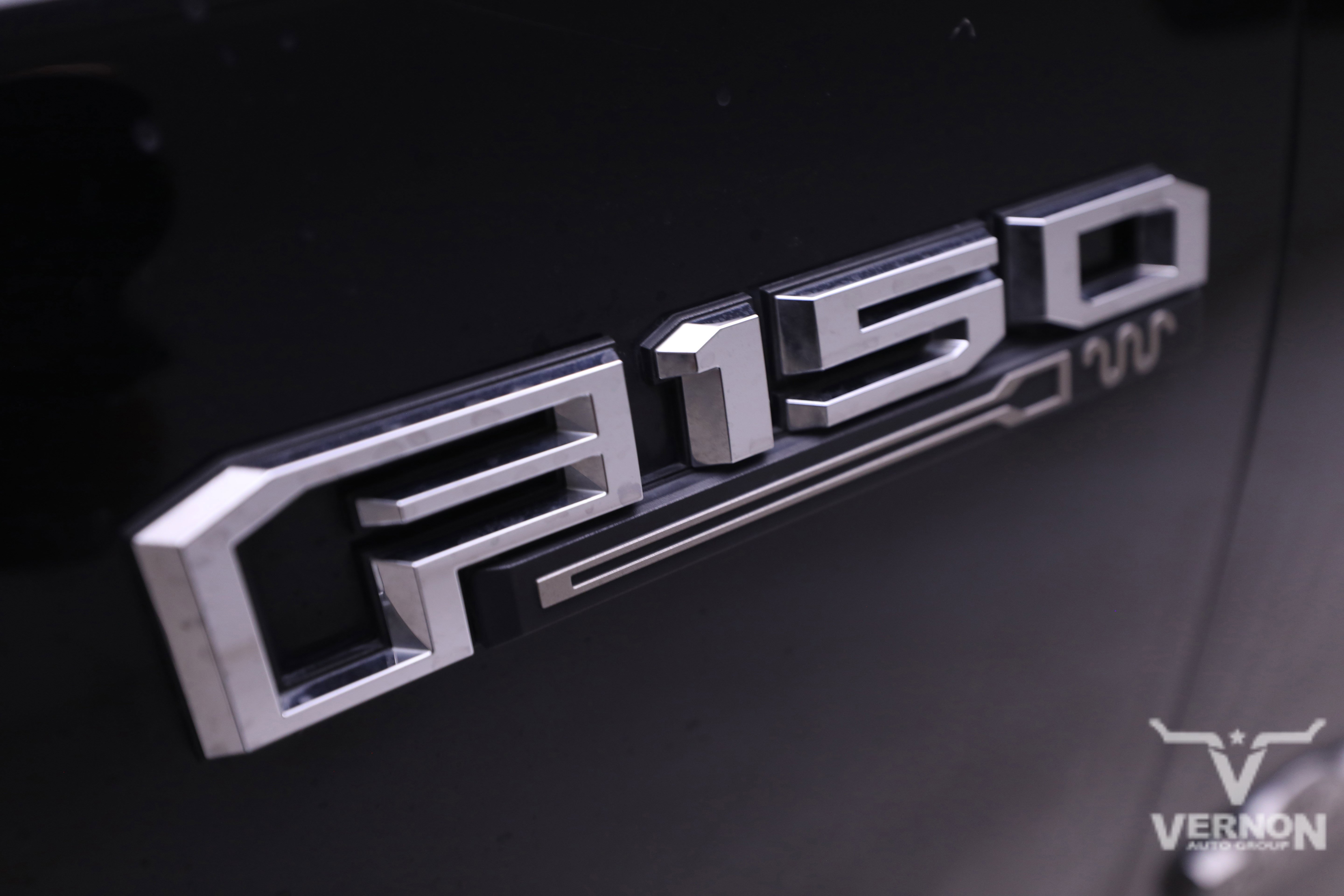 2019 Ford F-150 King Ranch FX4 photo 2