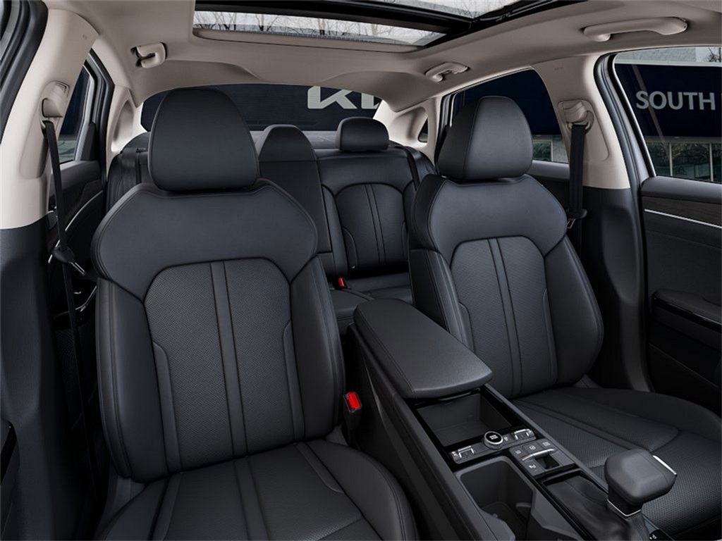 2025 Kia K5 EX photo 13
