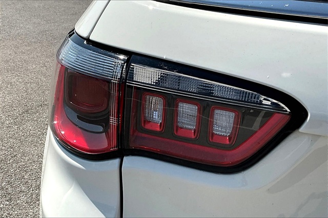 2020 Jeep Compass Latitude photo 30