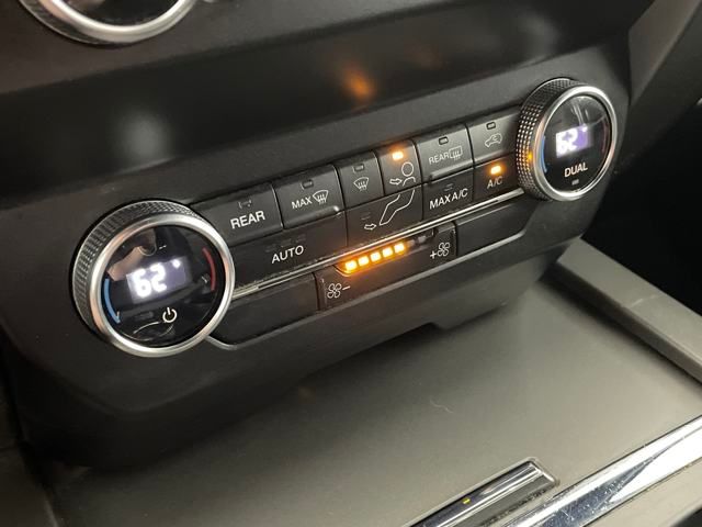 2019 Ford Expedition MAX XLT photo 15