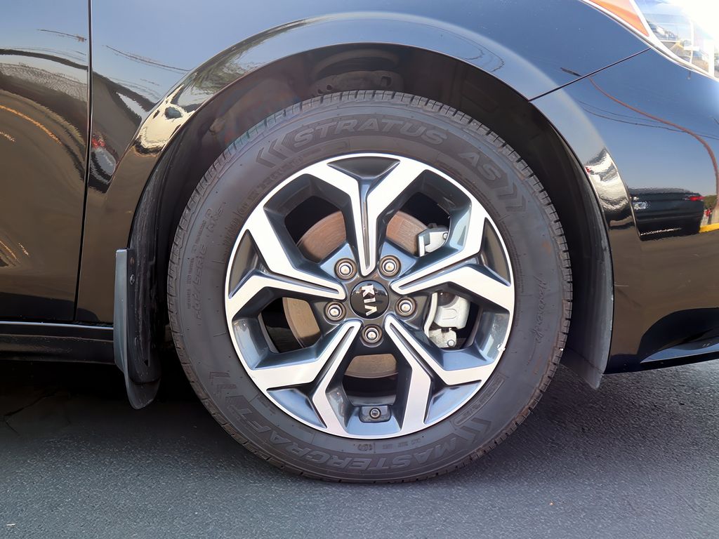 2019 Kia Forte LXS photo 25