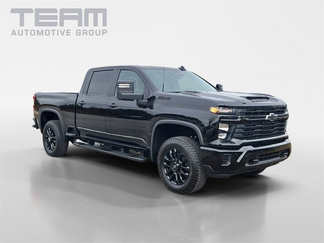 2026 Chevrolet Silverado 2500HD Custom's photo