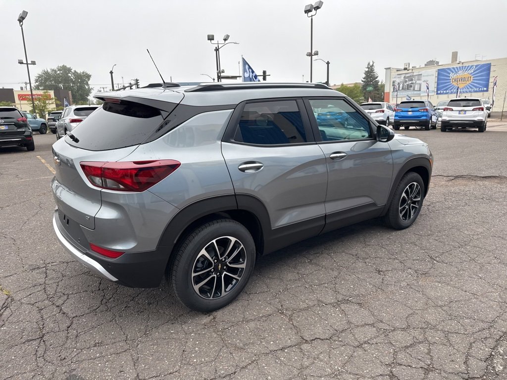 2026 Chevrolet Trailblazer LT photo 8