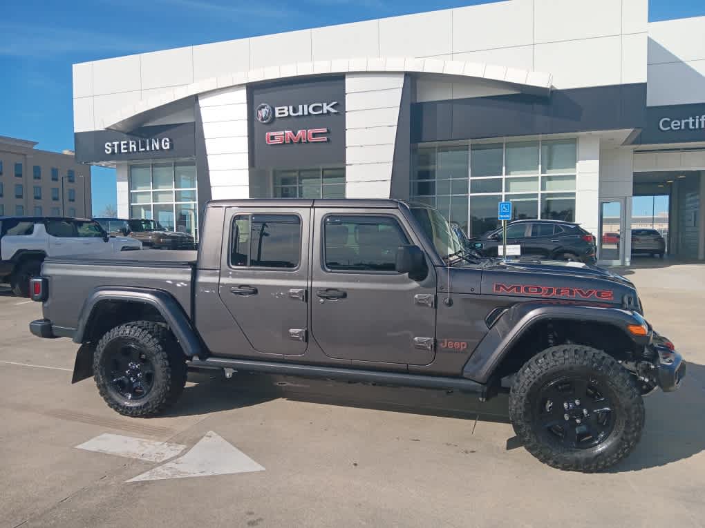 Pre-Owned 2022 Jeep Gladiator Mojave