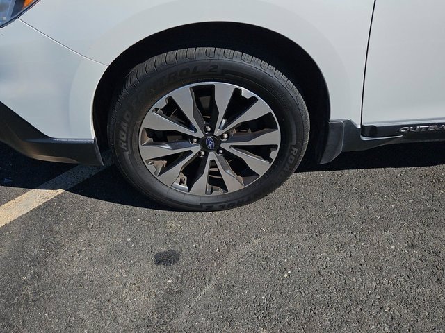 2017 Subaru Outback Limited photo 7