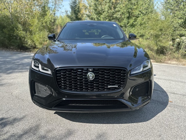 2025 Jaguar F-PACE P250 photo 2