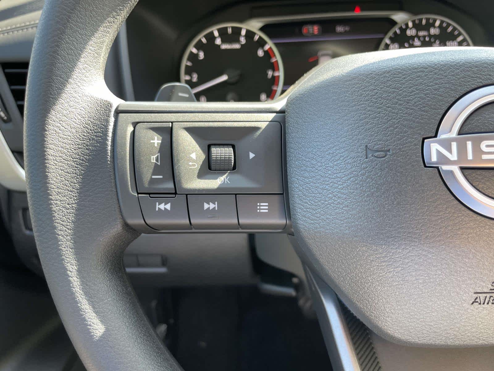 2026 Nissan Rogue S photo 23