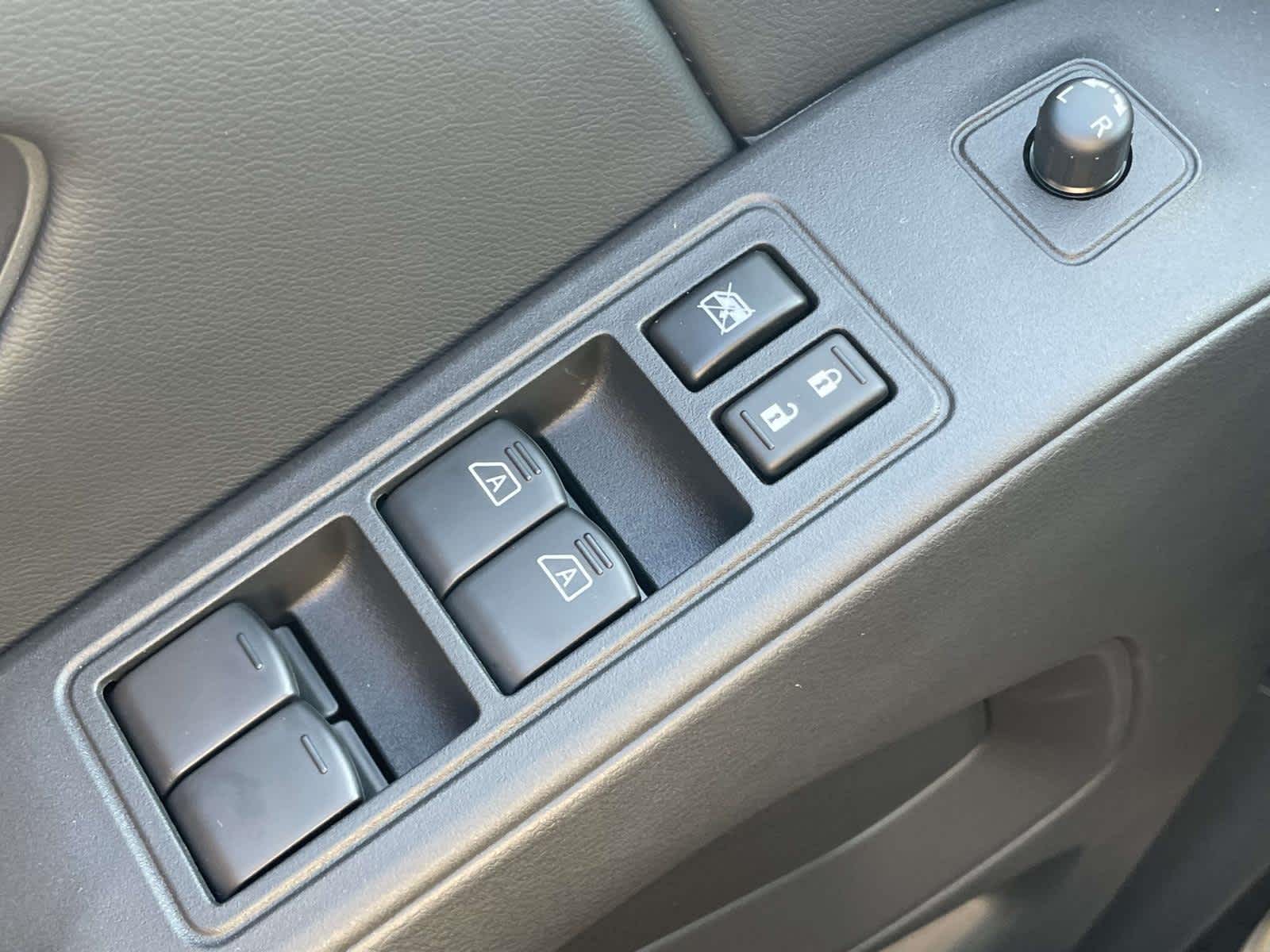 2026 Nissan Frontier SV photo 22