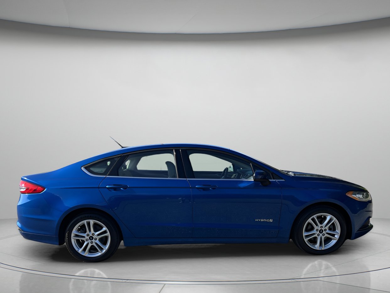2018 Ford Fusion Hybrid S photo 2