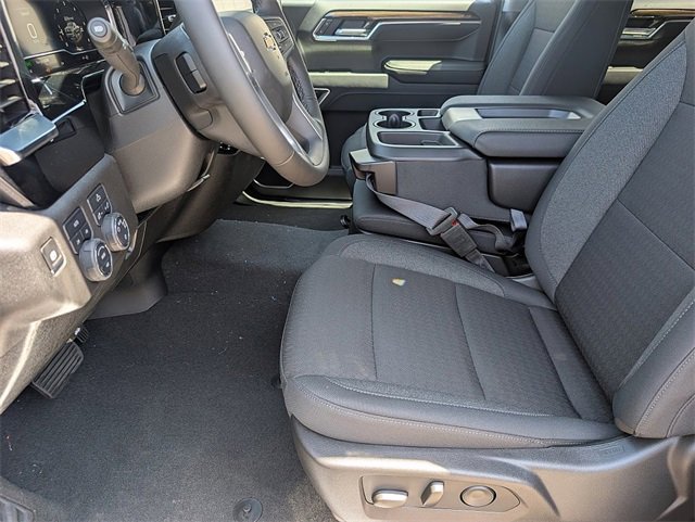 2025 Chevrolet Silverado 1500 LT photo 15