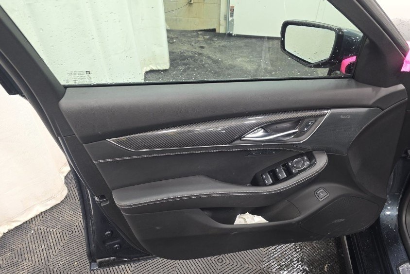 2025 CADILLAC CT5 - Image 9