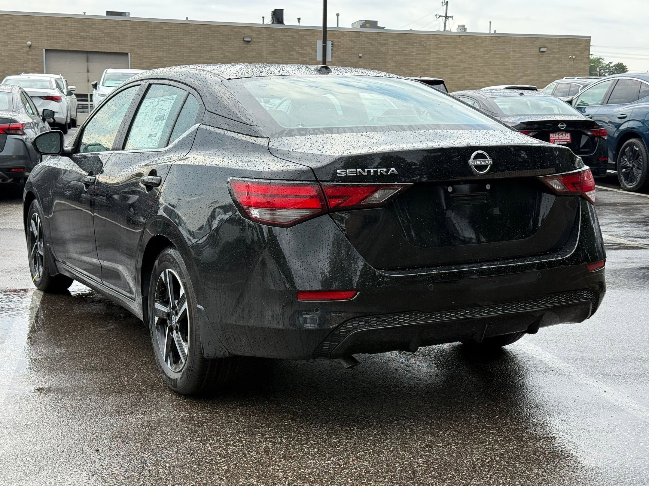 2025 Nissan Sentra SV photo 8