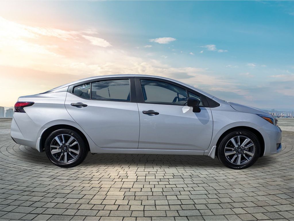 2025 Nissan Versa S photo 2