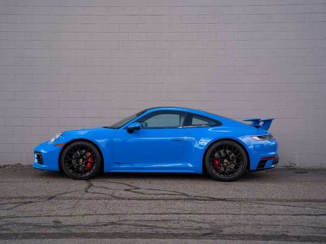 2024 Porsche 911 4S photo 2