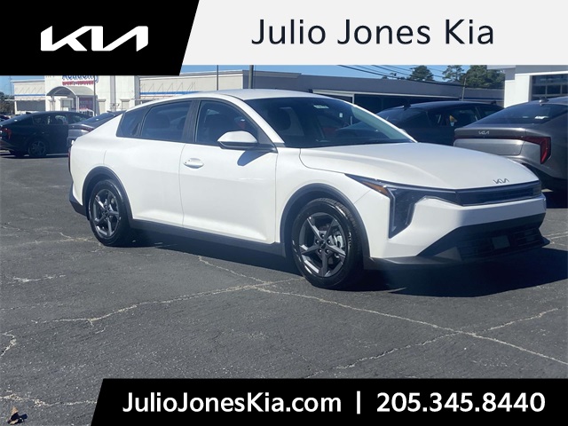 2025 Kia K4 LXS's photo