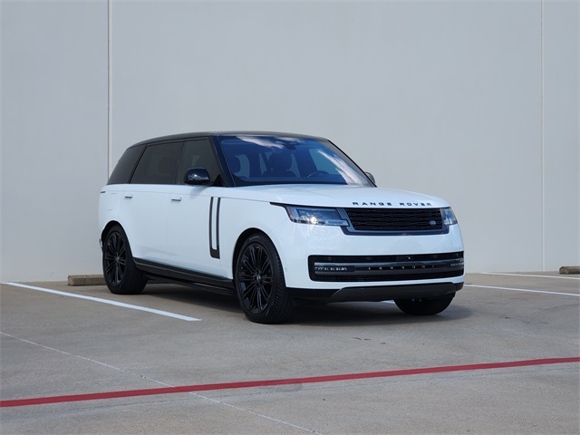 2022 Land Rover Range Rover SE photo 3