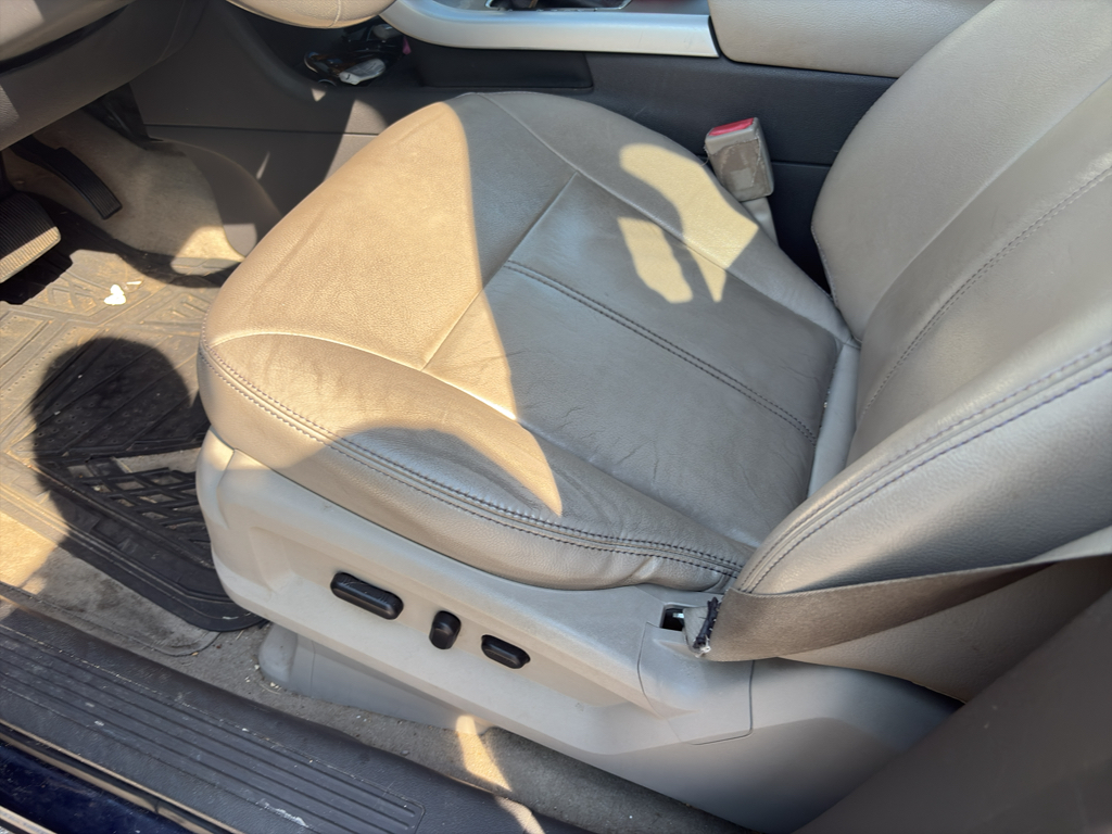 2011 Ford Edge SEL photo 4