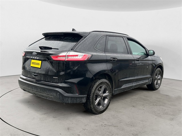 2024 Ford Edge SEL photo 5