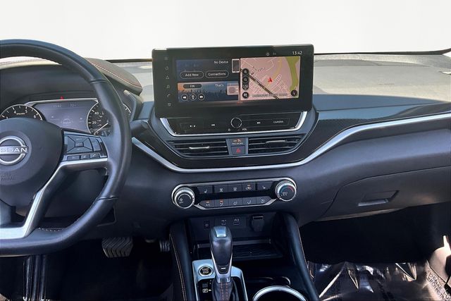 2024 Nissan Altima 2.5 SR photo 9