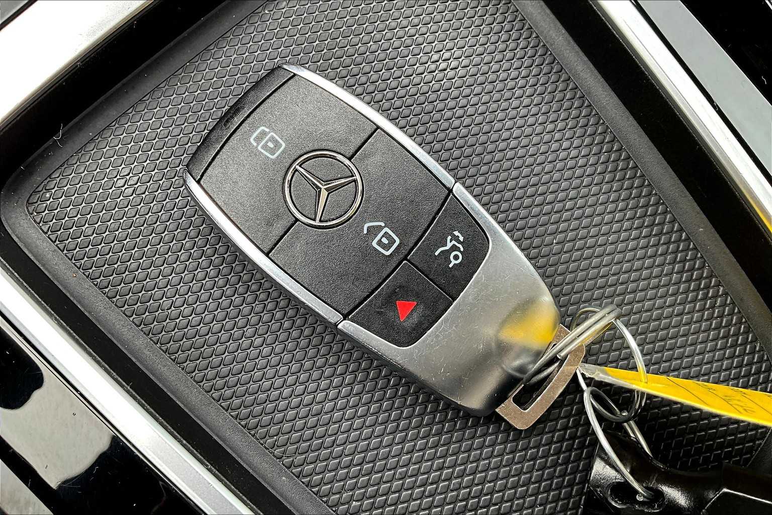 2024 Mercedes Benz GLA 250 4MATIC photo 11