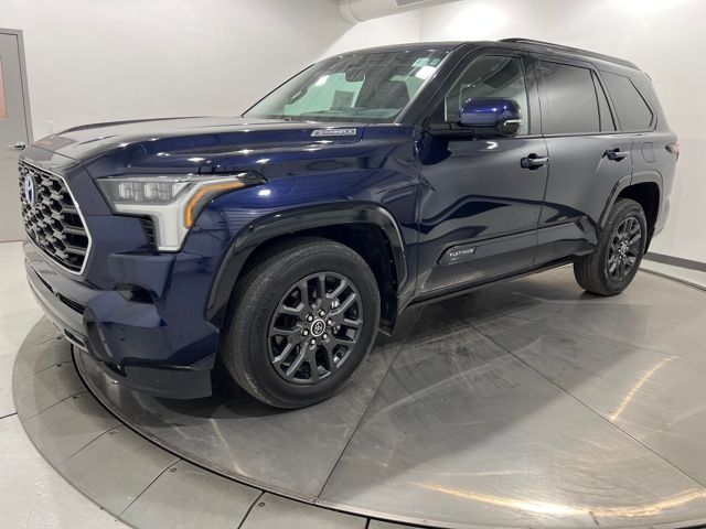 2023 Toyota Sequoia Platinum's photo