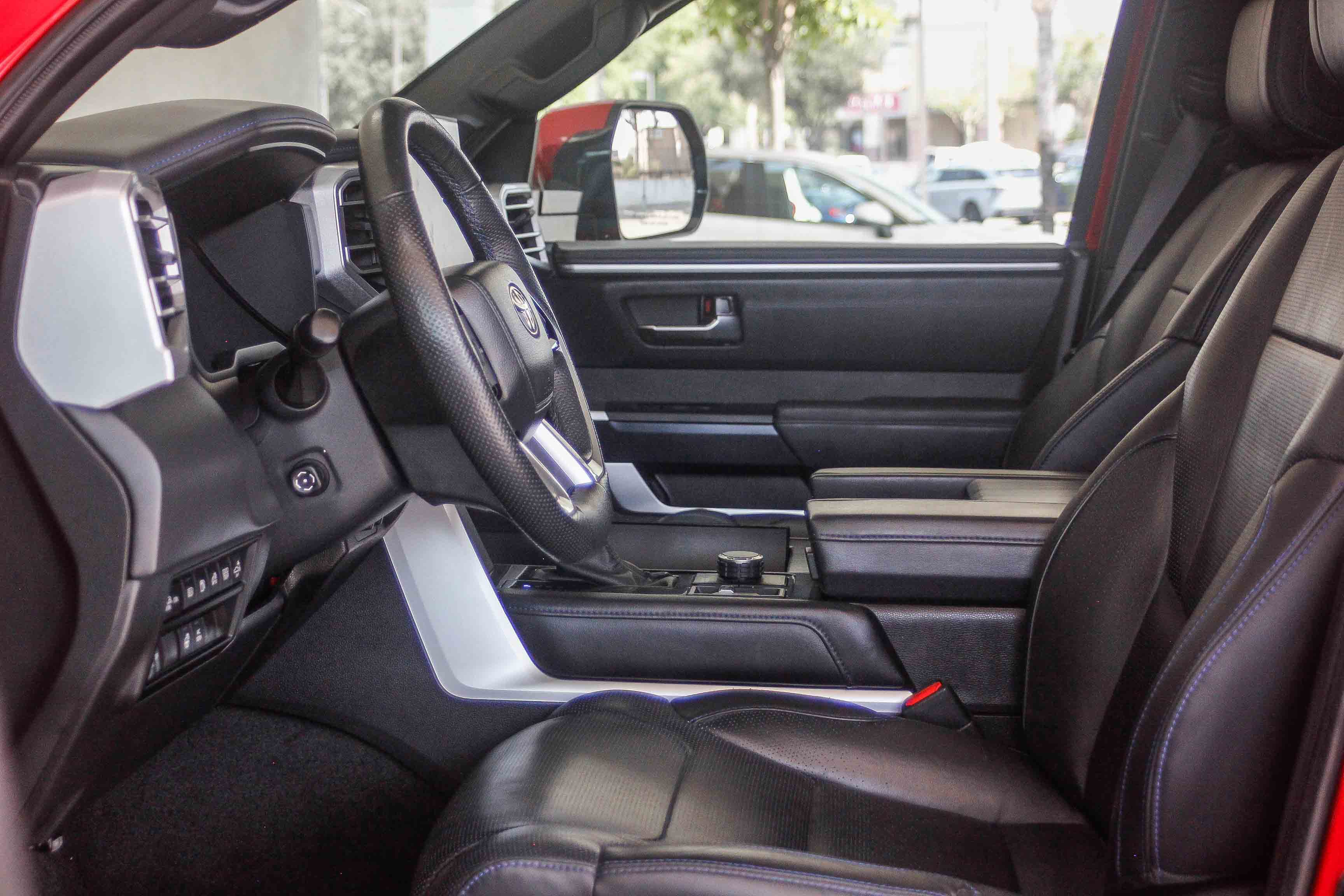 2023 Toyota Sequoia photo 14