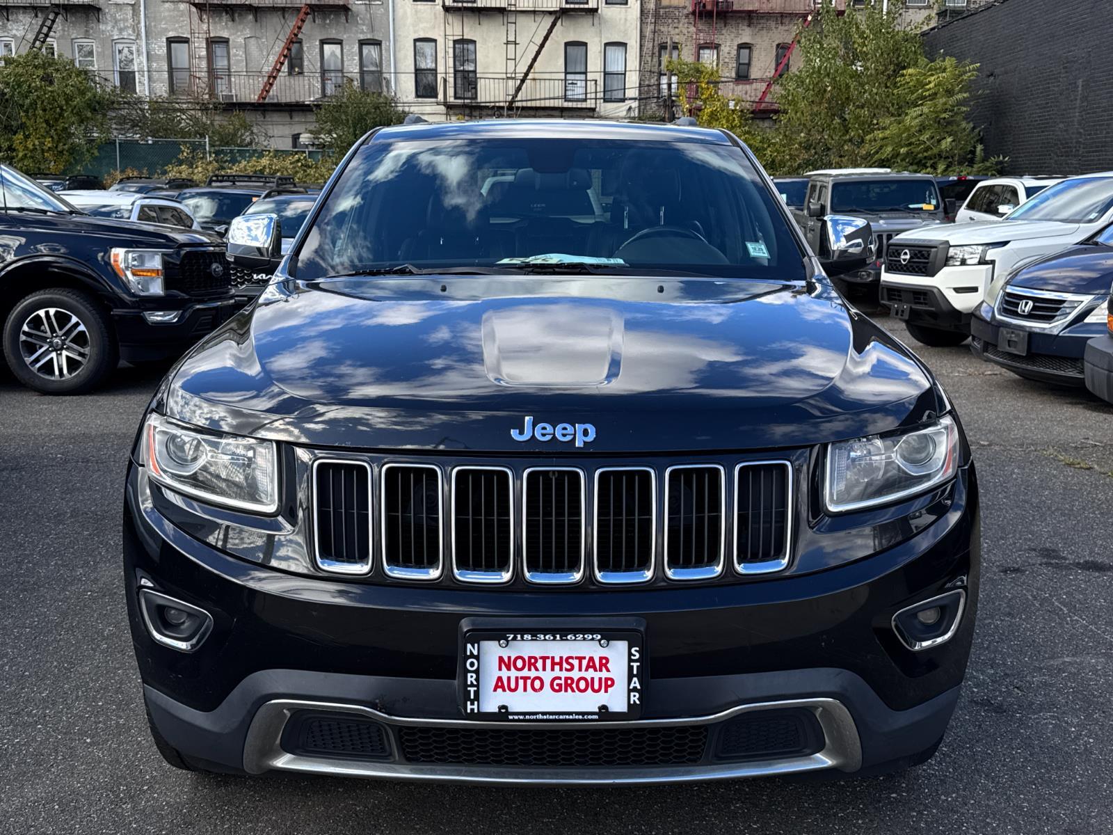 2015 Jeep Grand Cherokee Limited photo 2