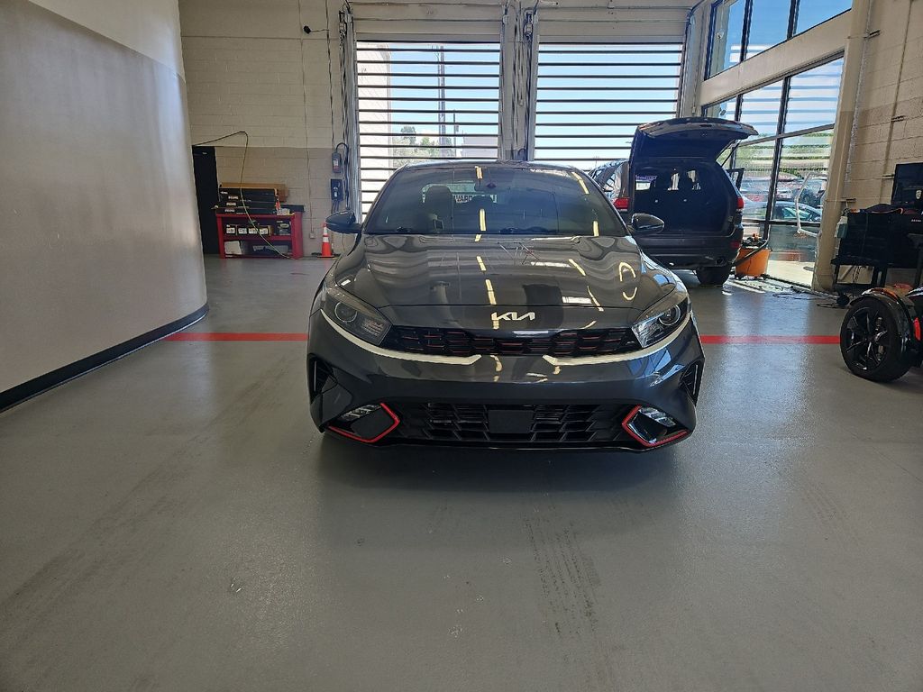 2023 Kia Forte GT-Line photo 3