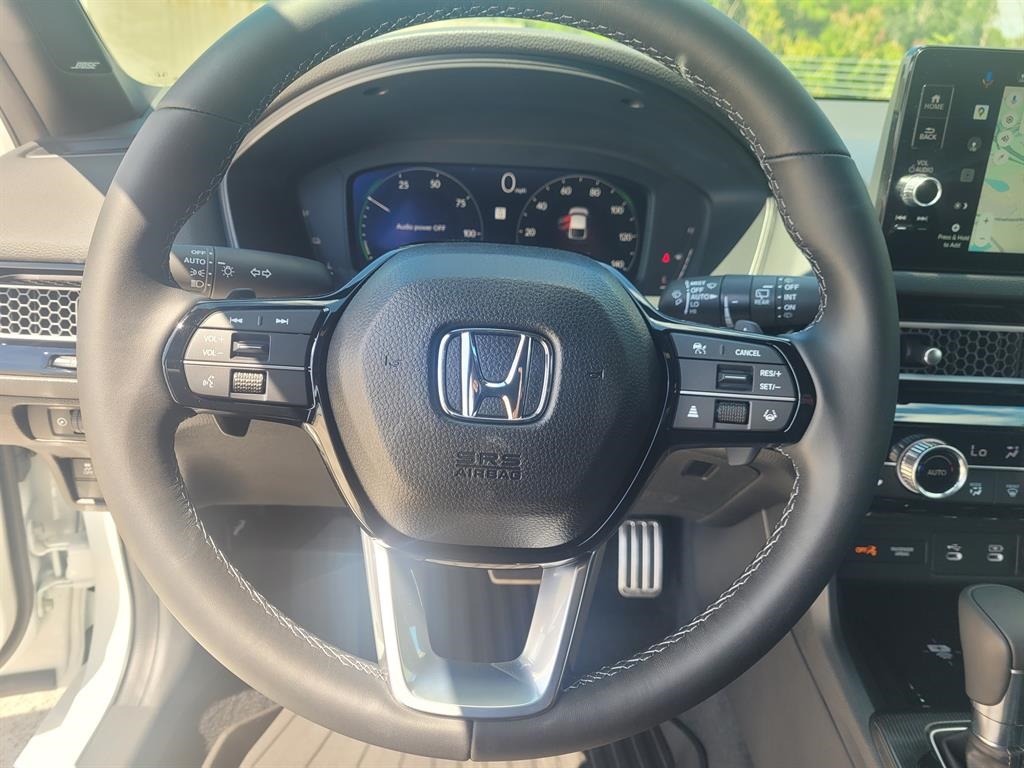 2026 Honda Civic Hatchback Hybrid Sport Touring photo 10