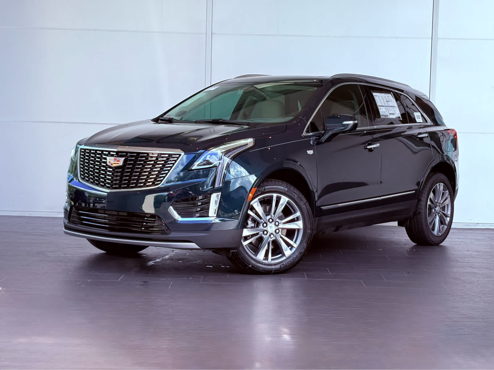 2025 Cadillac XT5 Premium Luxury's photo