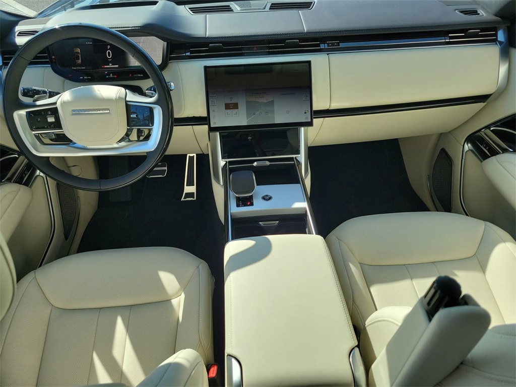 2025 Land Rover Range Rover Autobiography photo 17