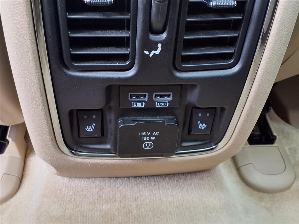 2019 Jeep Grand Cherokee Overland photo 34