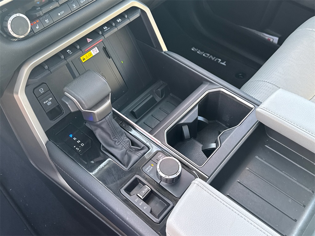 2023 Toyota Tundra Limited photo 26
