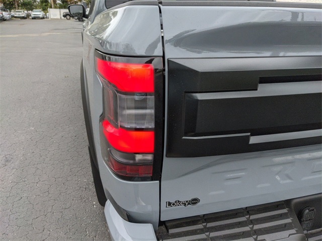 2025 Nissan Frontier PRO-X photo 8