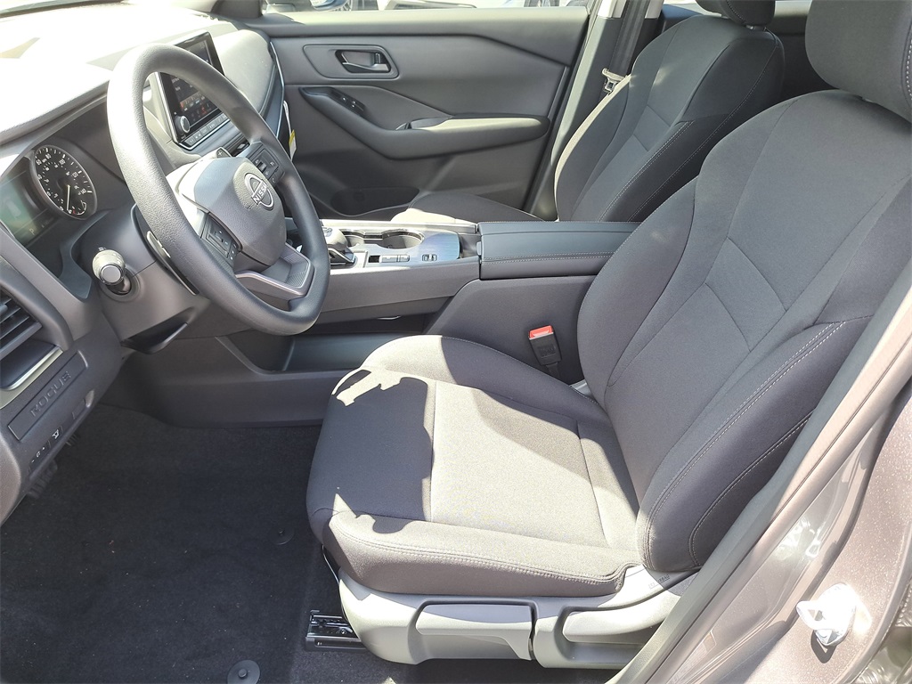 2026 Nissan Rogue S photo 19