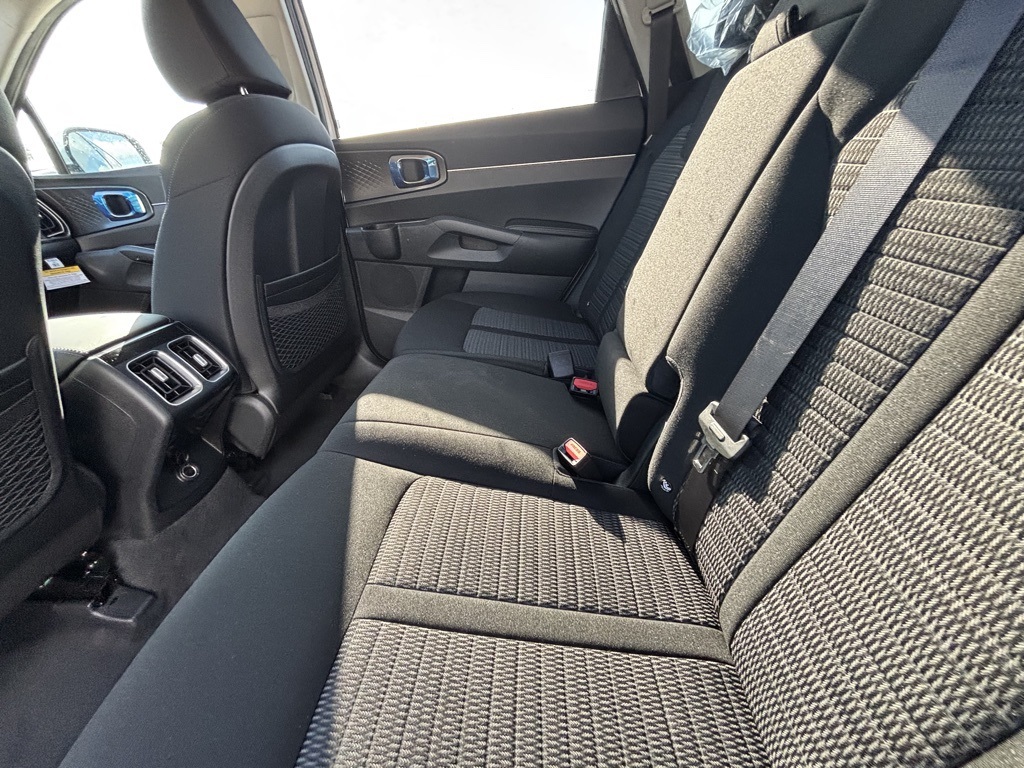 2026 Kia Sorento LX photo 18