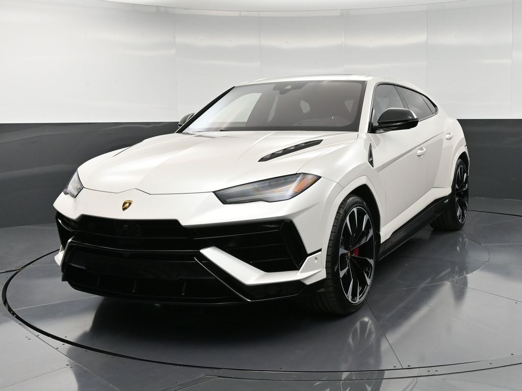2024 Lamborghini Urus S's photo