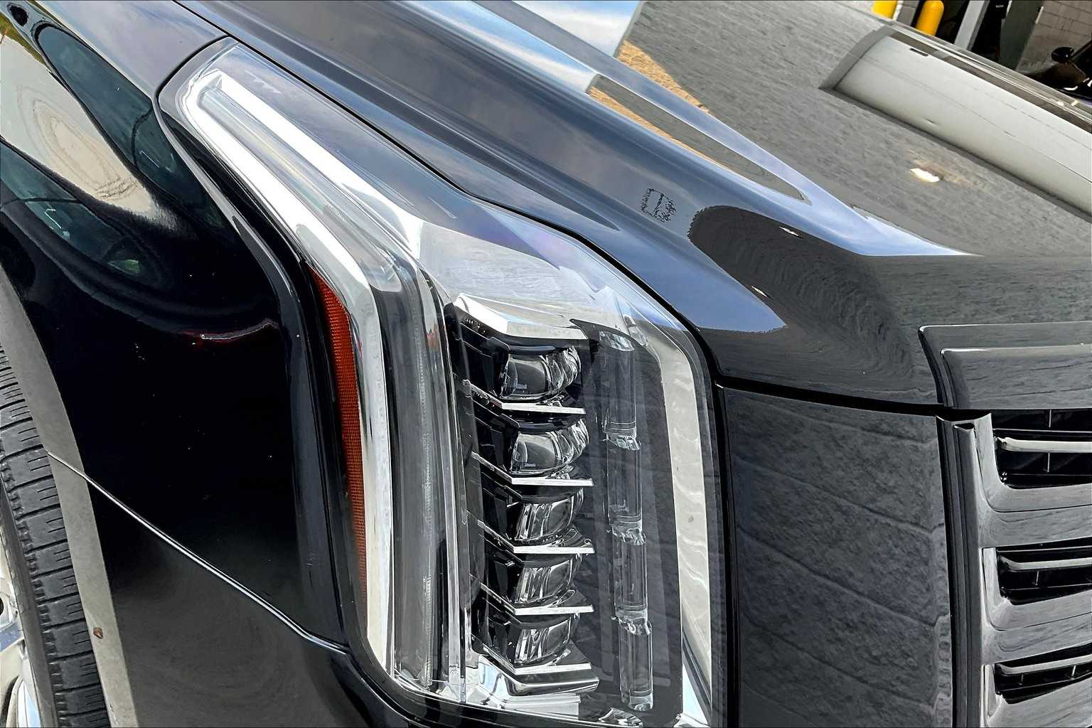 2020 Cadillac Escalade Platinum photo 23