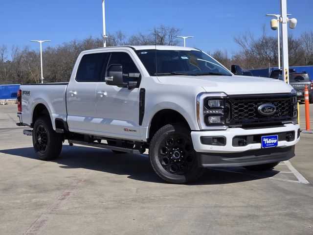 2025 Ford F-250 Lariat photo 2