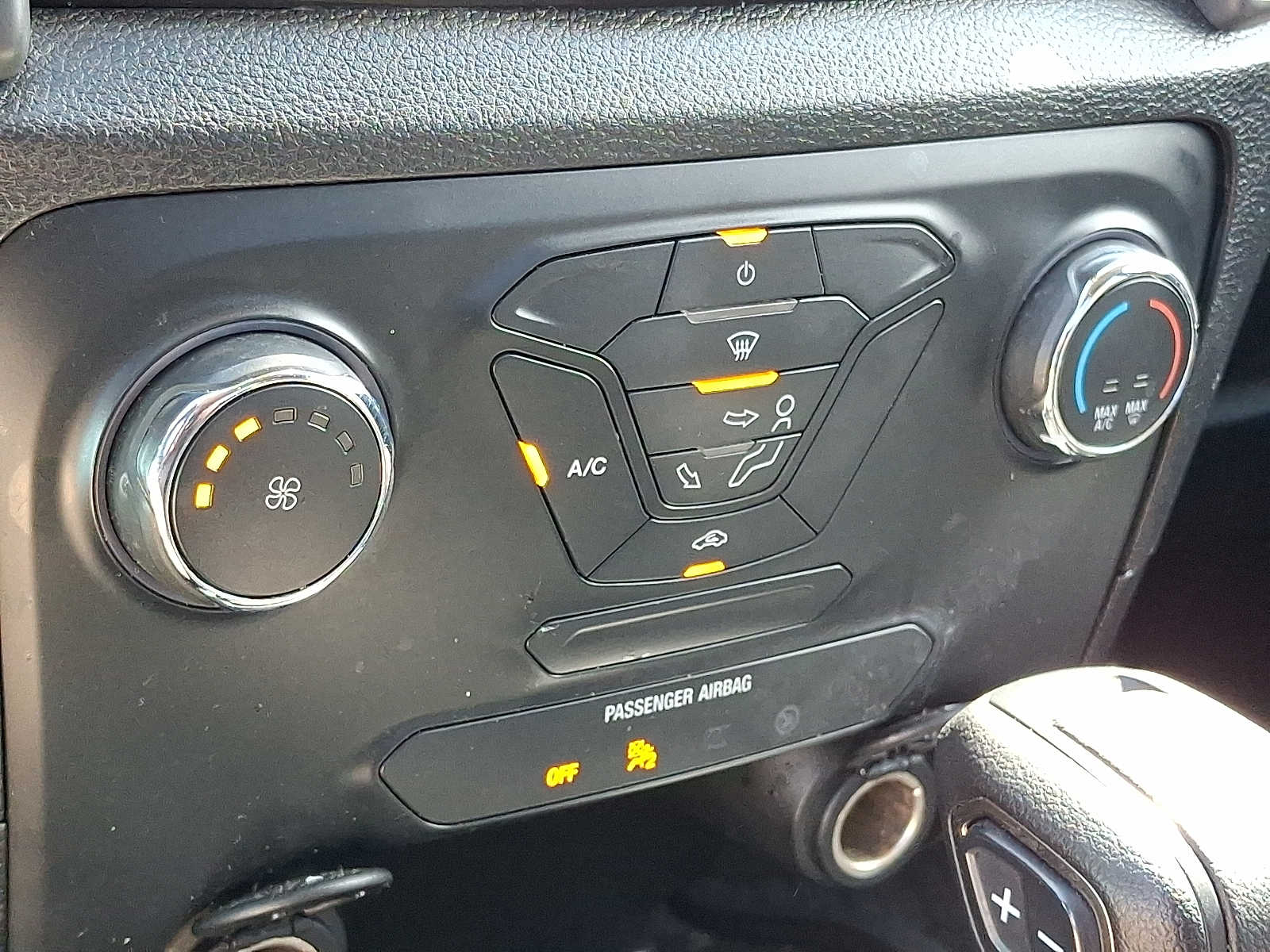 2022 Ford Ranger XL photo 12