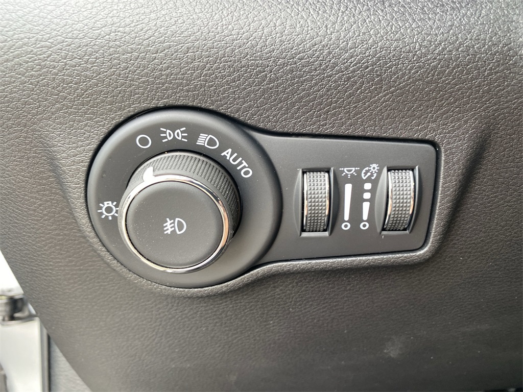 2025 Jeep Compass Latitude photo 22