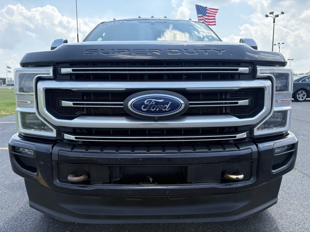 2022 Ford F-350 Platinum photo 2