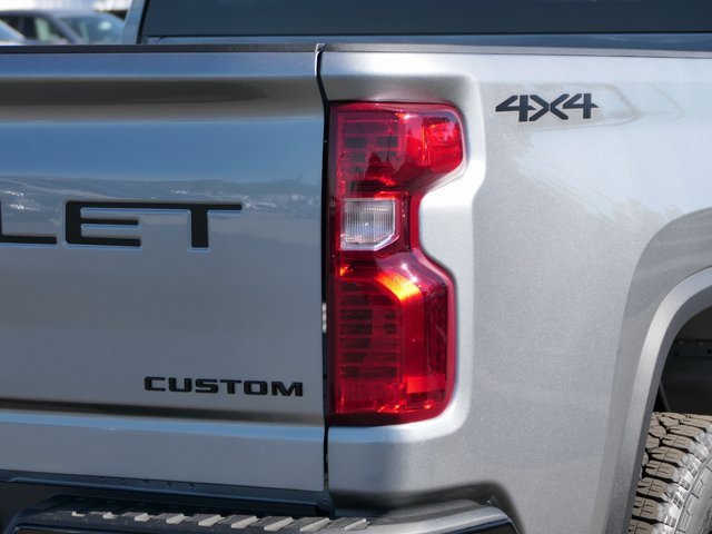 2026 Chevrolet Silverado Custom photo 3