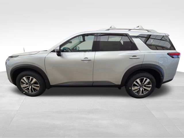 2025 Nissan Pathfinder SL photo 2