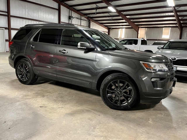 2019 Ford Explorer XLT photo 4