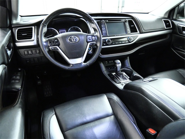 2017 Toyota Highlander XLE photo 3