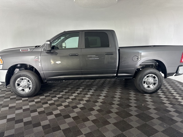 2024 Ram 2500 Tradesman photo 4