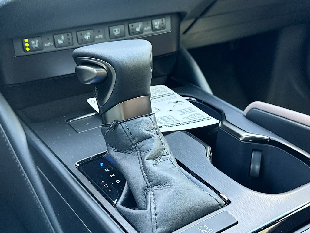 2025 Lexus ES Premium photo 30
